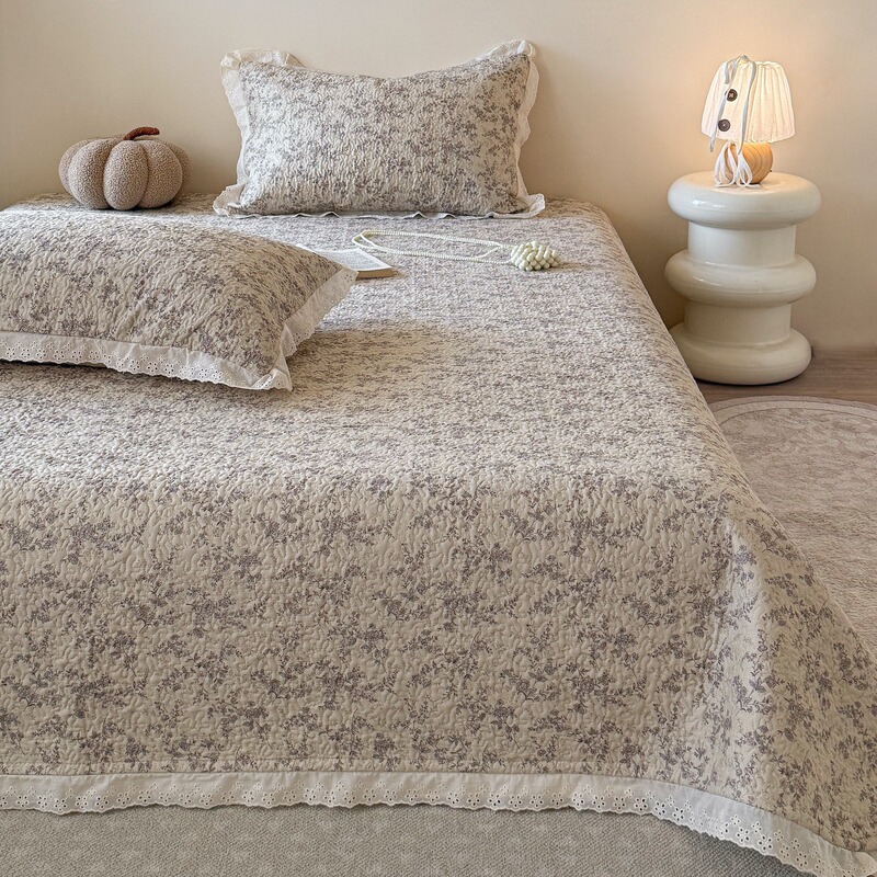 French-Style Lace Pure Cotton Aerobic Double-Layer Gauze Single Bed Cover Mattress Three-Piece Set, All-Season Tatami Quilted Mattress French-Style Lace Pure Cotton Aerobic Double-Layer Gauze Single Bed Cover Mattress Three-Piece Set, All-Season Tatami Quilted Mattress