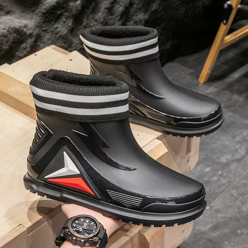 Новая модель дождевой обуви мужской закрывающий водонепроницаемый короткий уличный водяной сапоги кухонный резиновый сапог для рыбалки противоскользящий и бархат теплые дождевые сапоги