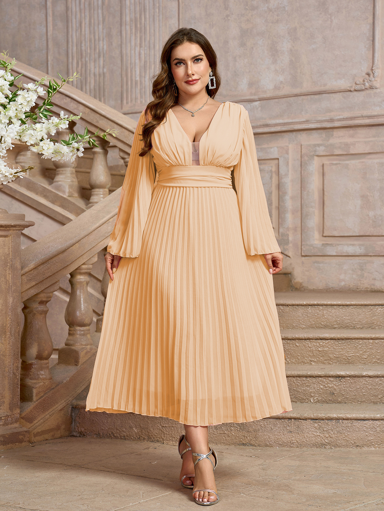 Vestido de talla grande, nueva ropa de mujer de comercio exterior, vestido de gasa sexy con cuello en V y manga larga de Amazon. image 7