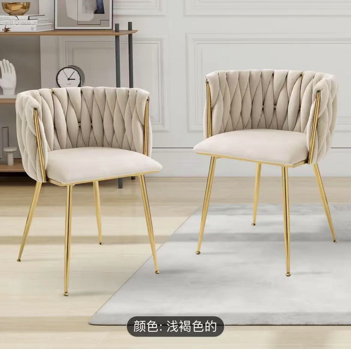 유백색