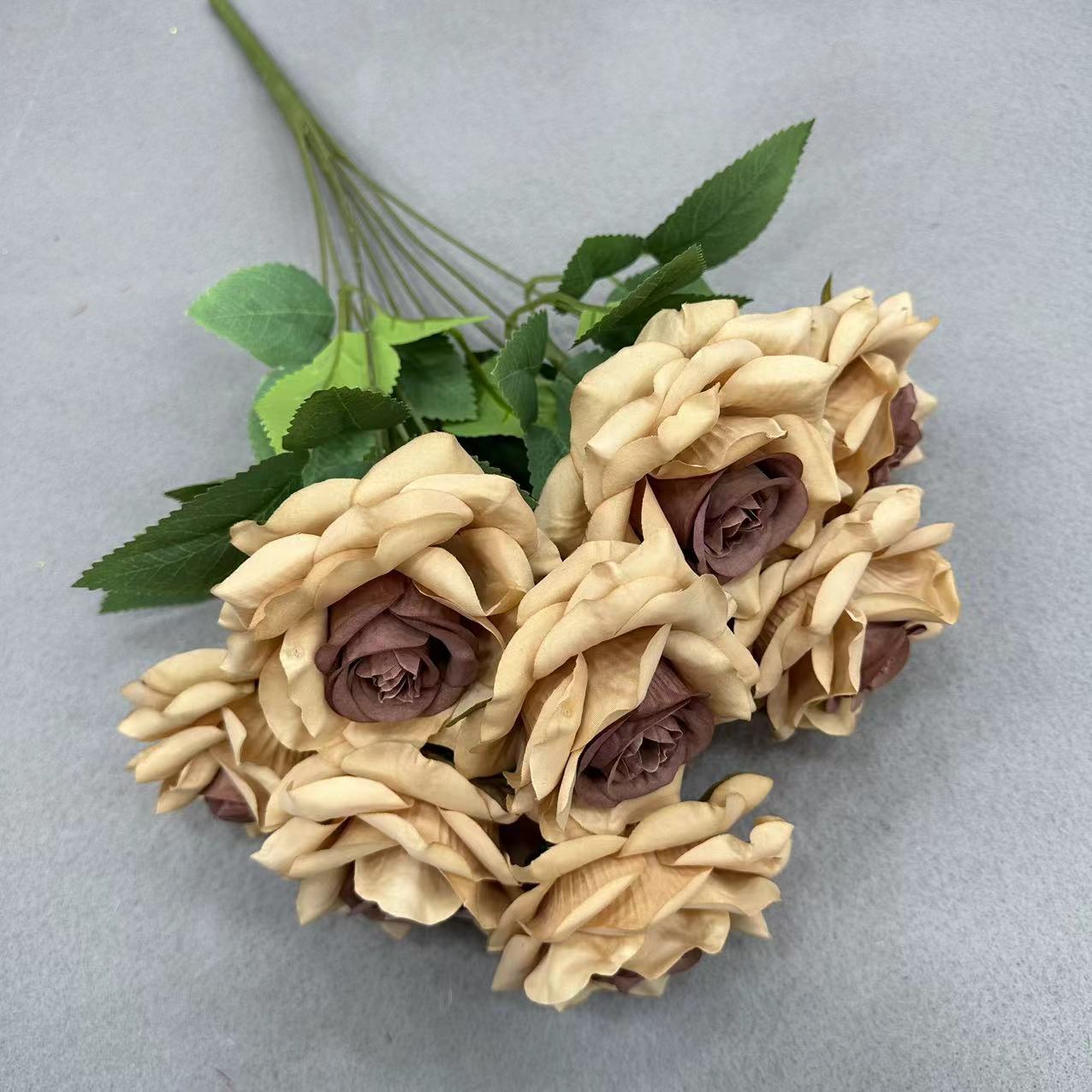 Ramo de Rosas Artificiales 9 Cabezas de Seda Decorativo para Bodas