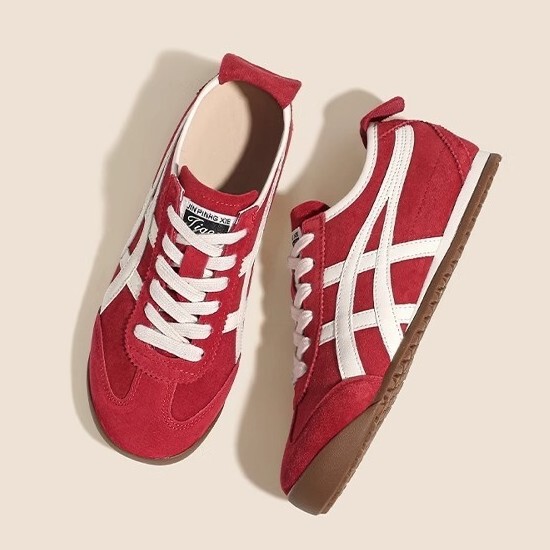 Soft Leather Version! Retro Red German Training Shoes for Women, 2025 New Spring American-Style Flat-Soled Sports Casual Shoes Soft Leather Version! Retro Red German Training Shoes for Women, 2025 New Spring American-Style Flat-Soled Sports Casual Shoes