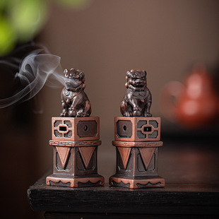 Guofeng Lucking Little Lion Ceramic Mini small size Incense Furnace Household Indoor Artemiana Sandalwood Incense Furnace Decorative Ornaments