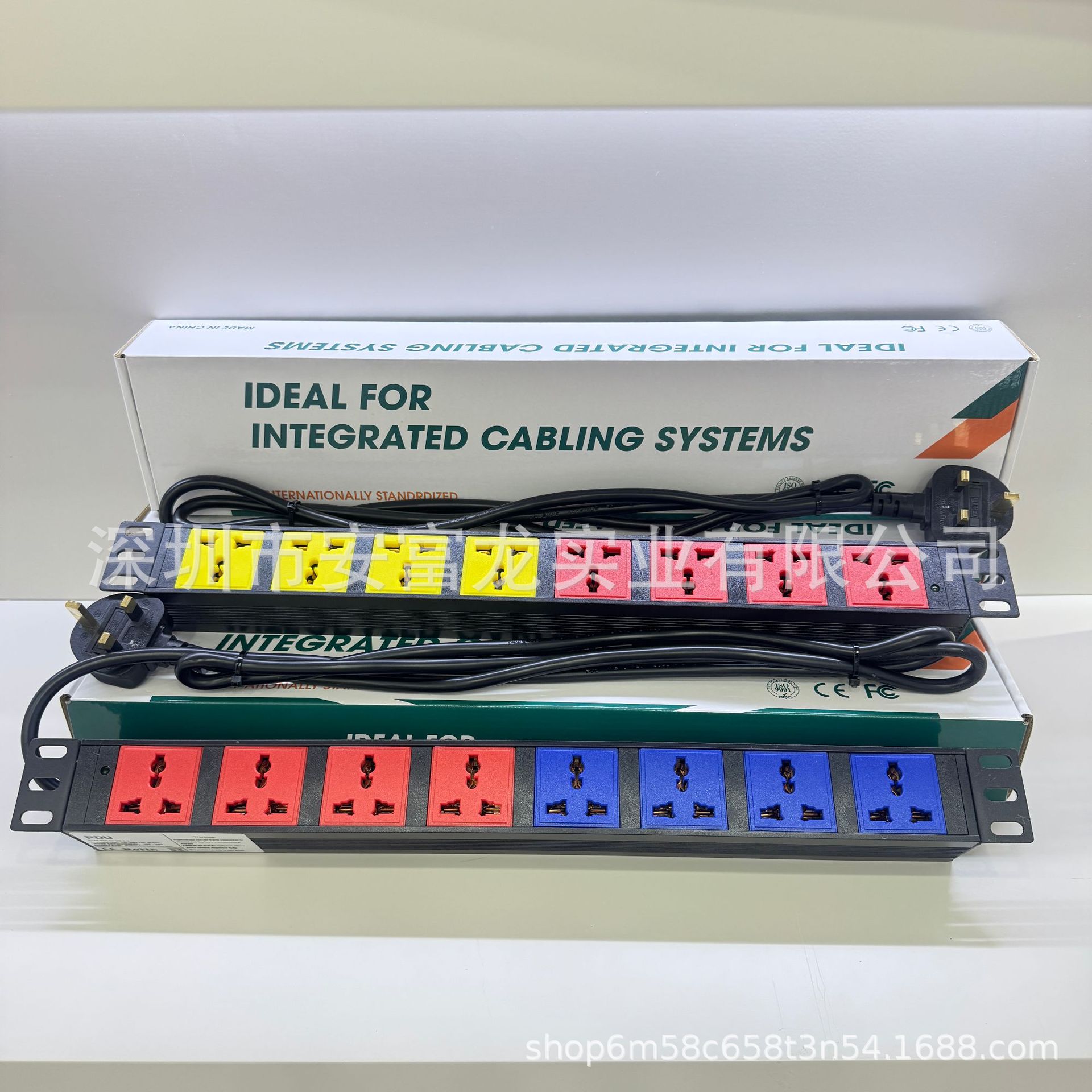 网络机柜服务器机柜原装标配pdu电源塑壳插座铝合金壳开关过载8位