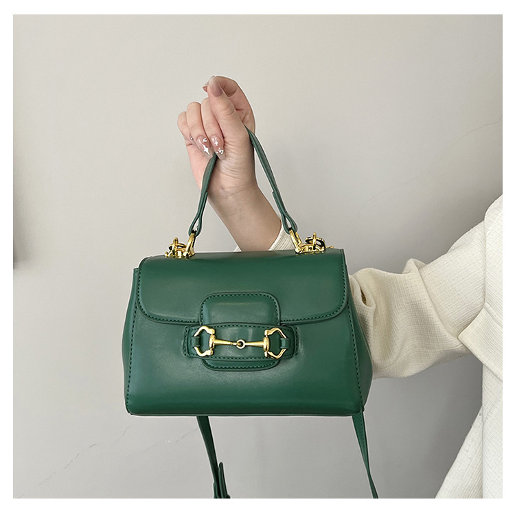 Borsa alla moda coreana 2024 Tendenza borsa a tracolla a colori a contrasto con spalla semplice e personalizzata per nuove donne primavera_voghion.com