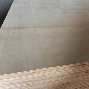 Multi-Layer Board One-Time Molding Plywood Three-Ply Board Solid Wood Board Packaging Board Pad Protection Board