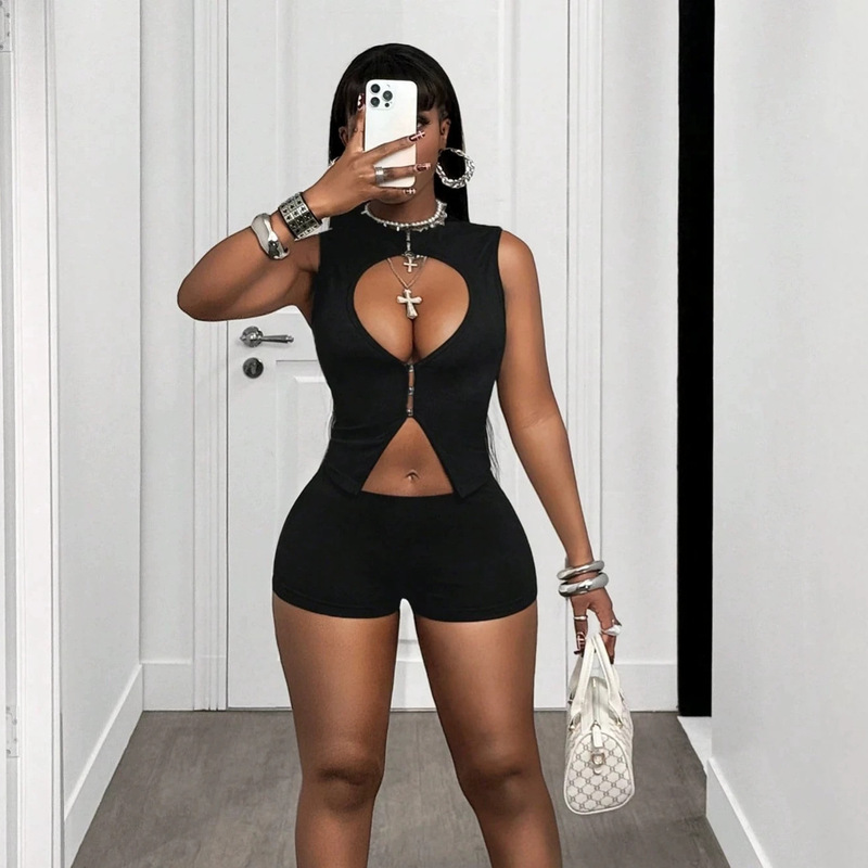 European and American Y2K shorts set, round-neck top with cut-out detailing and button closure, high-waisted fitted shorts set, street-style women's clothing European and American Y2K shorts set, round-neck top with cut-out detailing and button closure, high-waisted fitted shorts set, street-style women's clothing