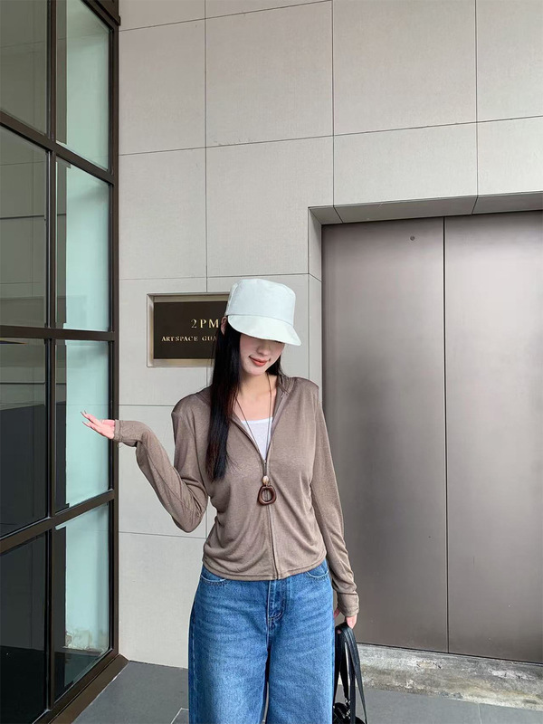 誉一新款2025秋季韩系假两件上衣女拼色设计感百搭长袖t恤女c652|undefined