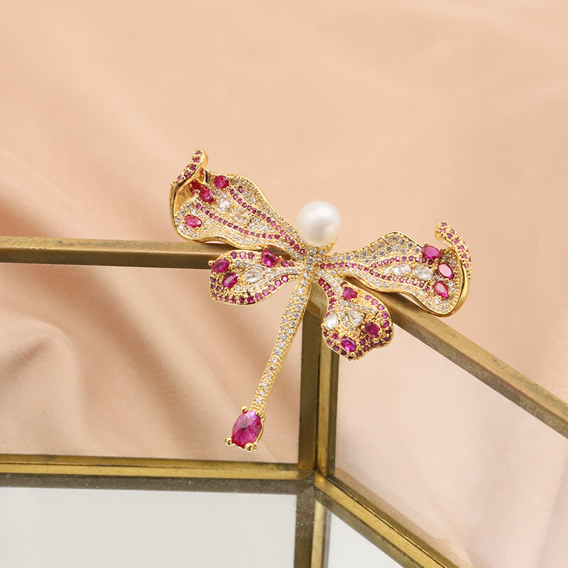 Perla natural broche libélula completa incrustaciones de diamante corindón rojo ZIRCON pin ramillete 18K oro real galvanoplastia color protección femenina