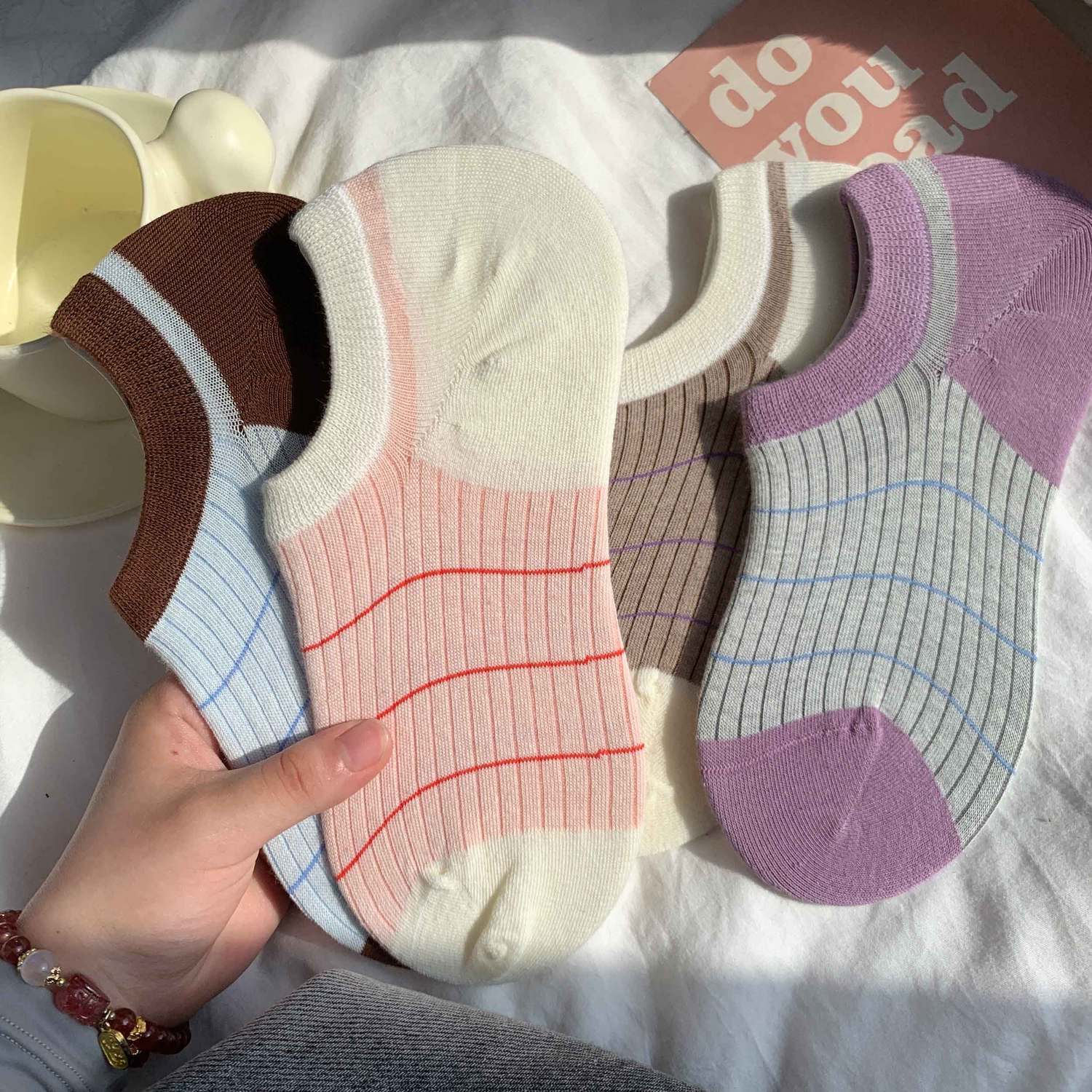 Casual Summer Pure Color Boat Socks for Women, Summer Ultra-Thin Invisible Silicone Socks That Do Not Fall Off, Shallow Mouth Breathable Socks, Korean Style