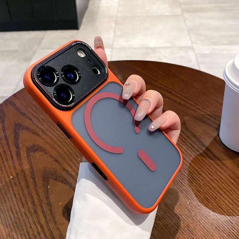 莱卡金属镜框适用iPhone17手机壳肤感磨砂磁吸苹果16promax保护套|undefined