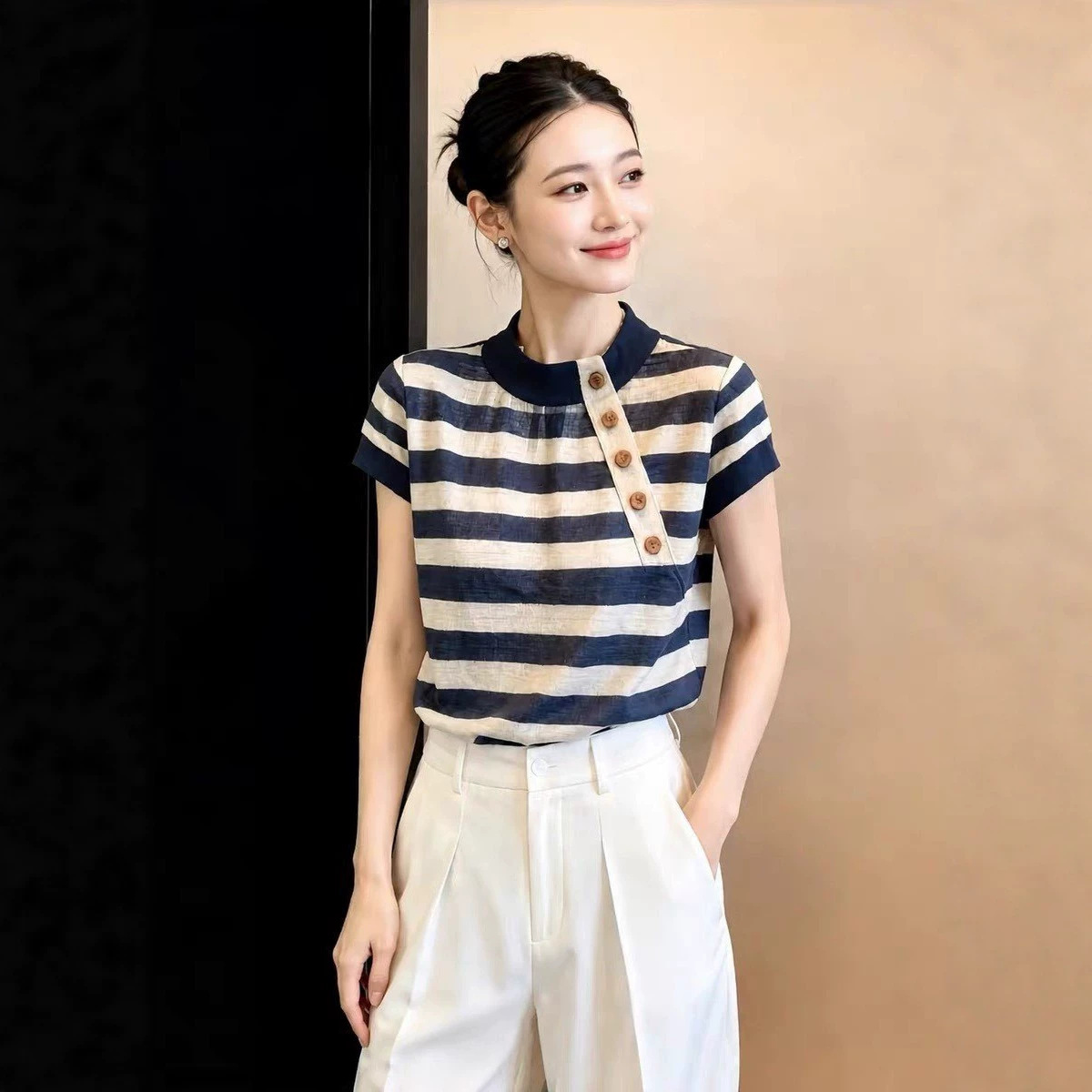 Áo thun nữ cổ tròn sọc ngang tay ngắn phong cách Hàn Quốc — sọc chi tiết 1