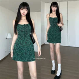 黑色碎花吊带连衣裙女初春新款法式御姐风性感修身包臀裙长裙裙子