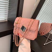 Ů��2023�¿�ʱ����������������½���С�ڵ���б��С����bags