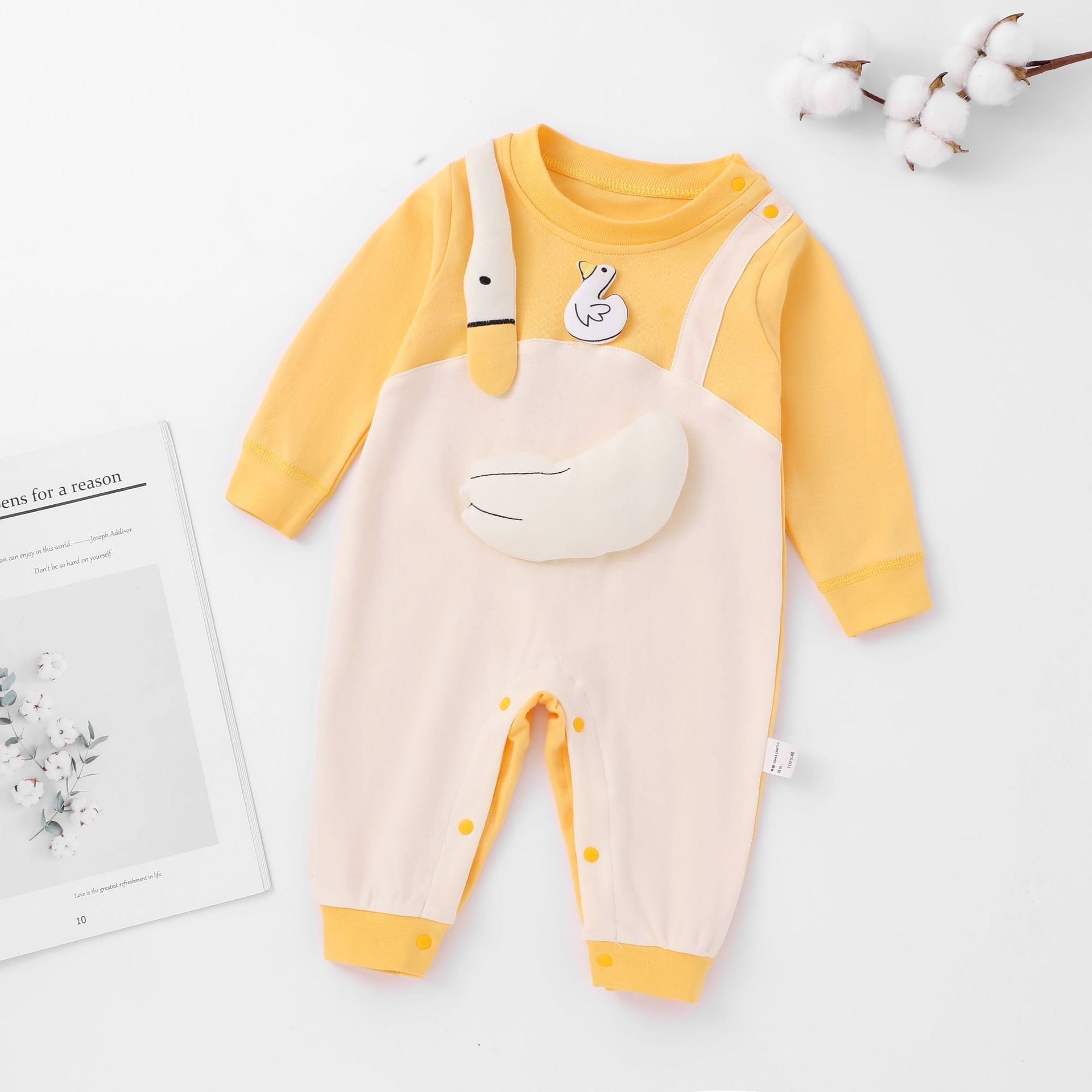 Infant Long-Sleeved One-Piece Romper for Boys and Girls, Spring and Autumn Clothing for Newborns, Pure Cotton Cartoon Crawling Clothes for Outings