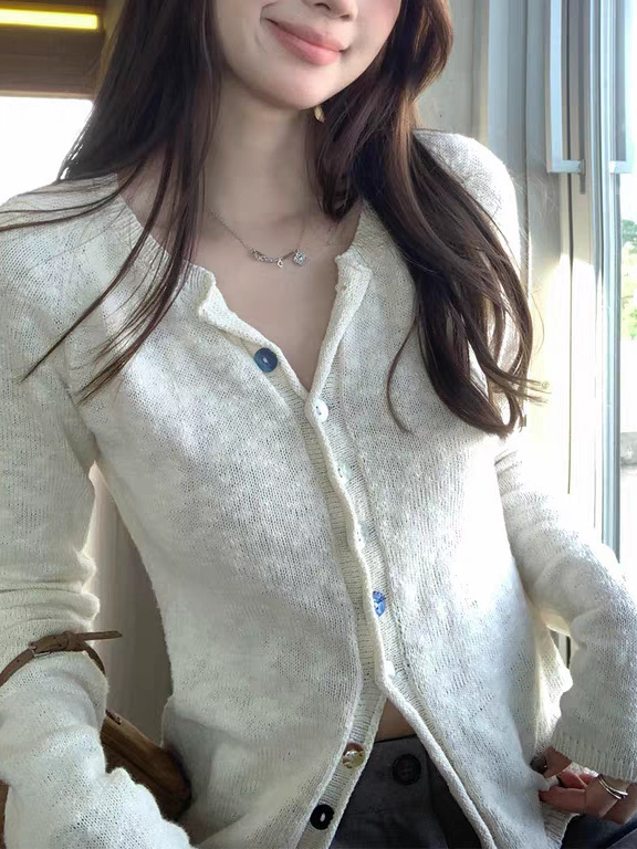 im向 甜氧织语~雪花感100棉撞色贝壳扣显瘦针织衫女秋季针织开衫|undefined