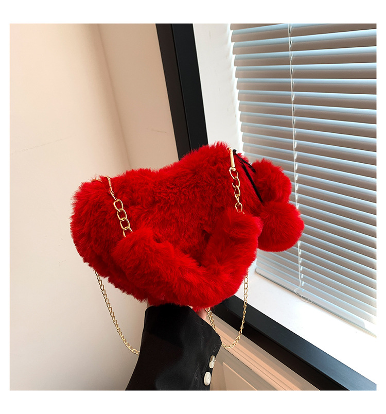 Peach Heart Handbag, Cute Plush Ball Shoulder Bag, Personalized And Niche Women's Solid Color Temperament, Heart Shaped Plush Diagonal Straddle Bag_voghion.com