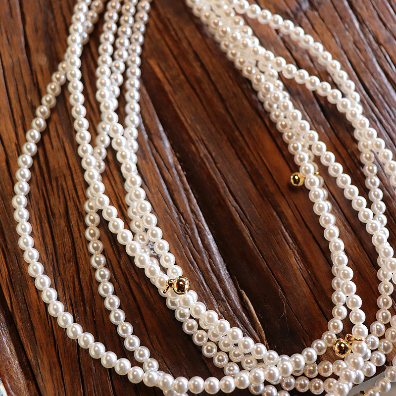 Collana a strati minimalista con catene delicate per donna_voghion.com