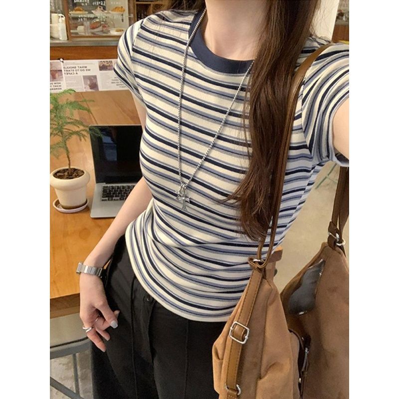 Contrast Color Striped Short-Sleeve T-Shirt for Women, Summer 2026 New Style, Slim Fit, Flattering for Petite Figures, Round Neck, Short Top