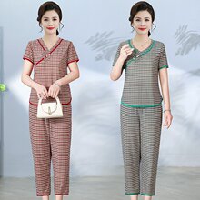春装时尚休闲女装妈妈装套装，展示您与众不同的独日常通勤款