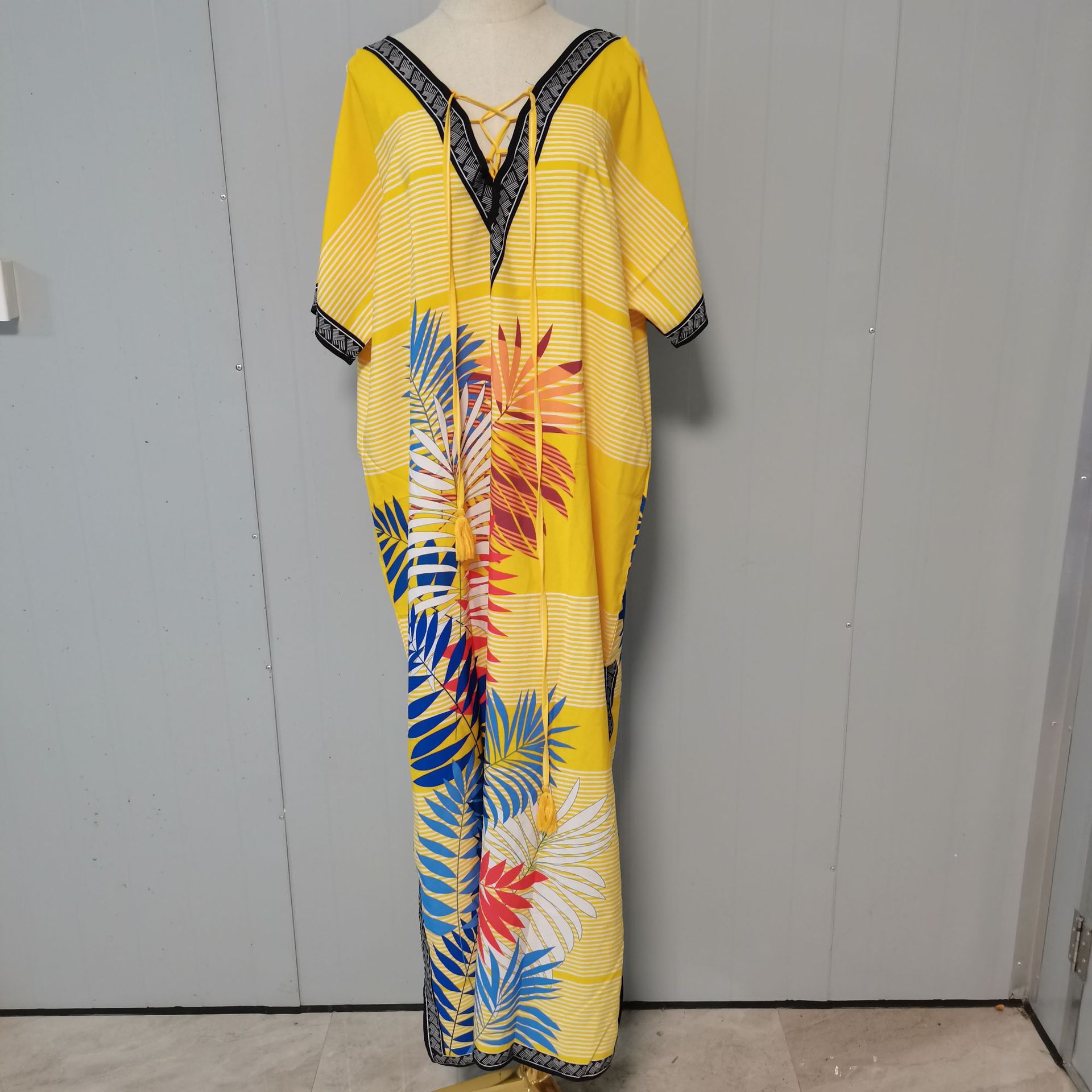 Blusa de playa de cuatro lados estiramiento impreso bata vacaciones playa vestido bikini blusa transfronteriza Amazon 5D120