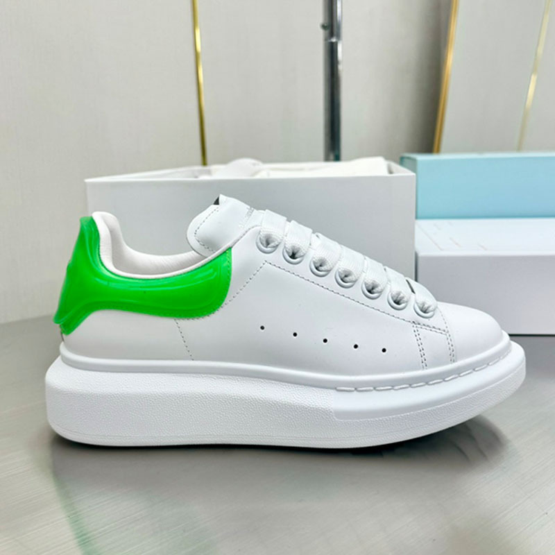 Neue weiße Herren-Plateau-Sneaker im europäischen Stil aus echtem Leder – vielseitig, lässig, mit dicker Sohle und Absatzsteigerung._voghion.com