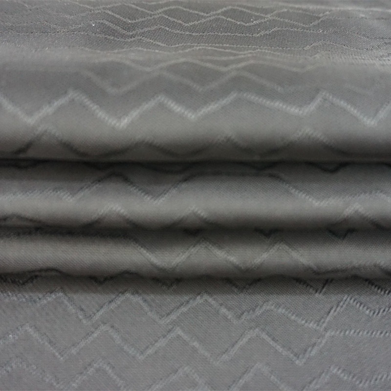 新款 黑底薄款全涤西装折痕波浪线提花面料 女装连衣裙礼服包服饰