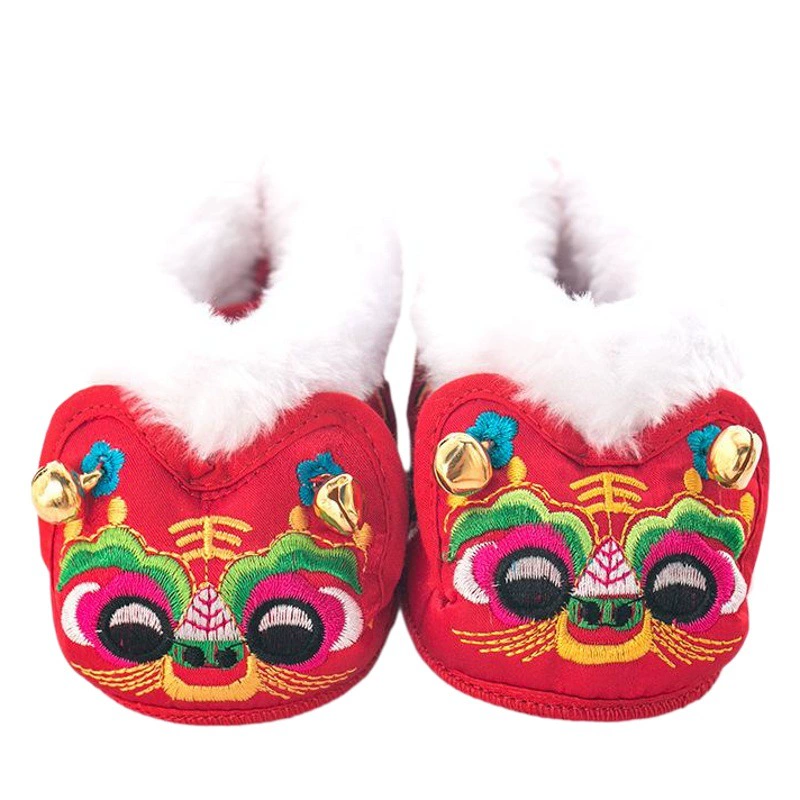 Детские туфли ручной работы с головой тигра, детские хлопковые туфли на мягкой подошве для одного месяца, теплые и мягкие детские бархатные туфли с народной вышивкой
