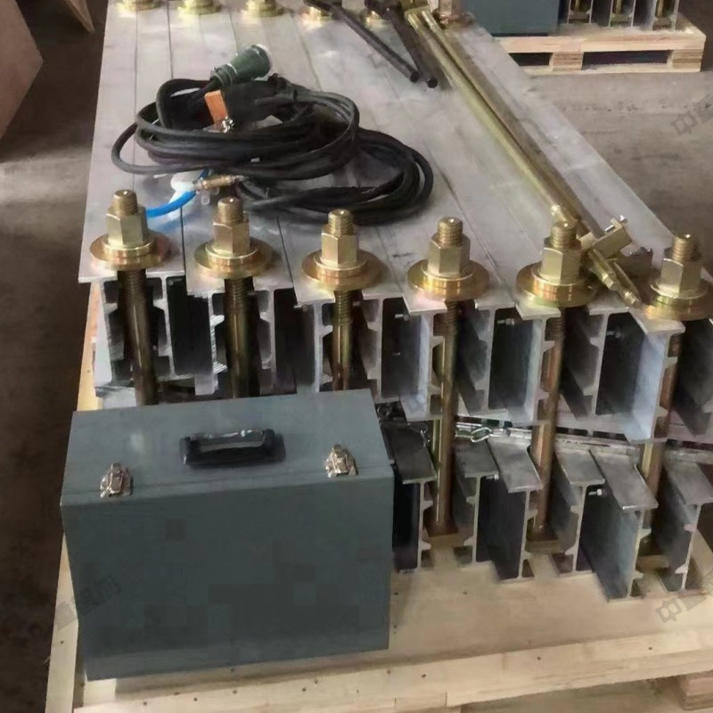 98917821821e873086e0b6d4f04b63