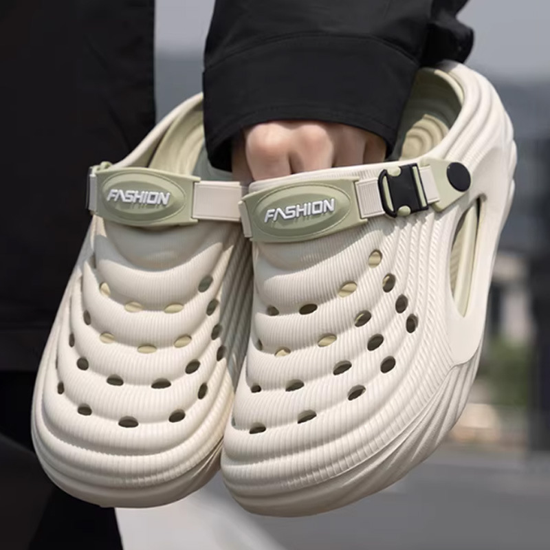 Hombres y mujeres de verano agujero zapatos al aire libre retroceso arroyo nadador antideslizante antichoque zapatillas frías para hombres 2026 nuevo