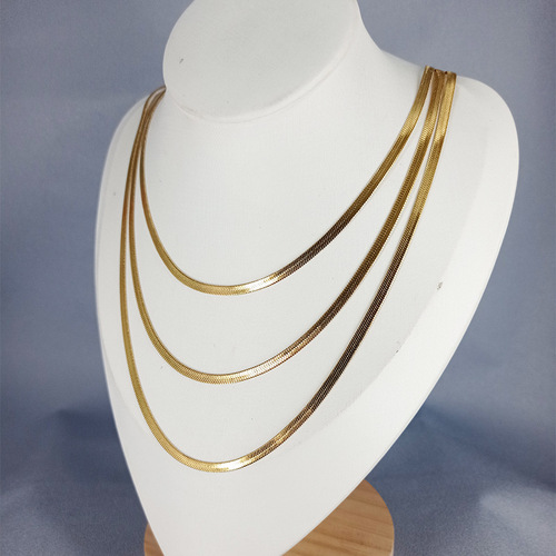 European and American cold ins style clavicle chain niche design retro simple light luxury blade necklace three-layer sweater chain for women