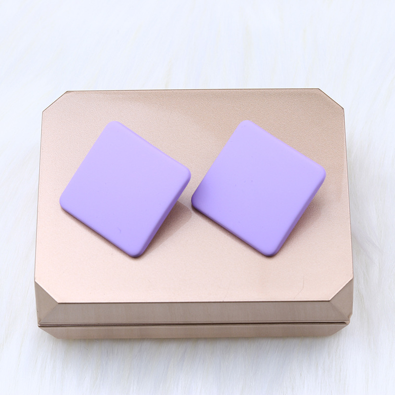 1 Pair Simple Style Geometric Arylic Stoving Varnish Women's Ear Studs display picture 13