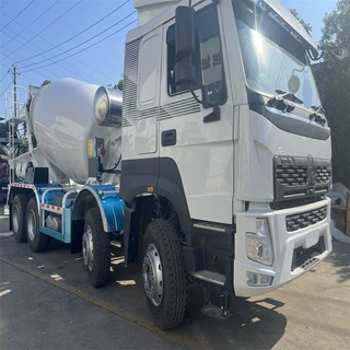 右舵12方搅拌车 混凝土搅拌车 豪沃8*4 6*4 4*2水泥罐车 厂家直销