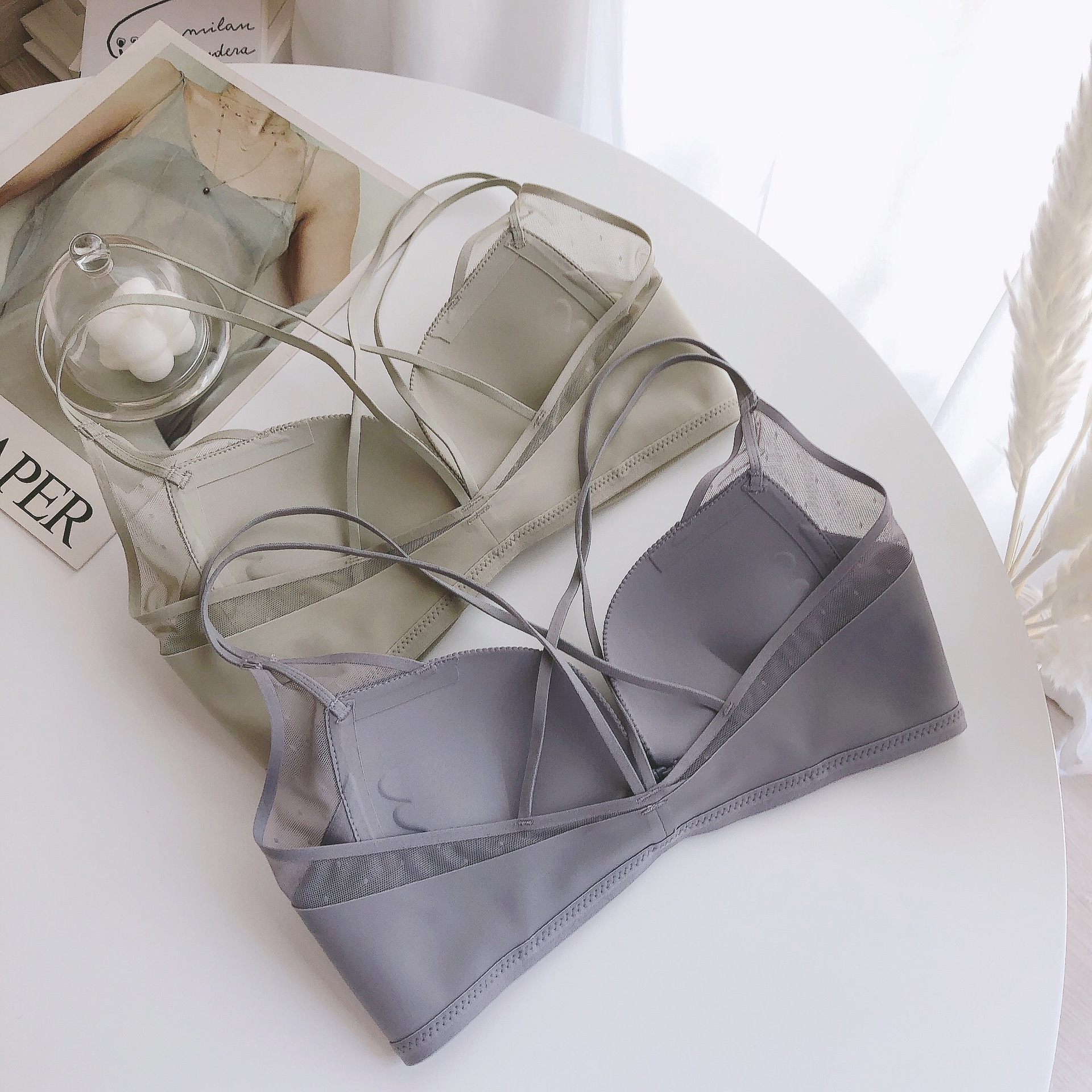 Luz japonesa de alta calidad kapok inalámbrico cómodo frente hebilla Sujetador push up Cruz belleza espalda grande ropa interior para las mujeres