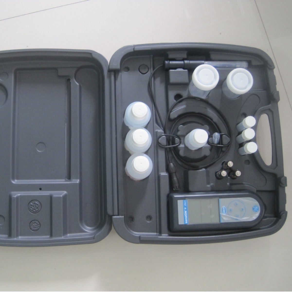 直批sensION+LPV2011T.97.002 PH3  5011T pH/温度电适用于污水