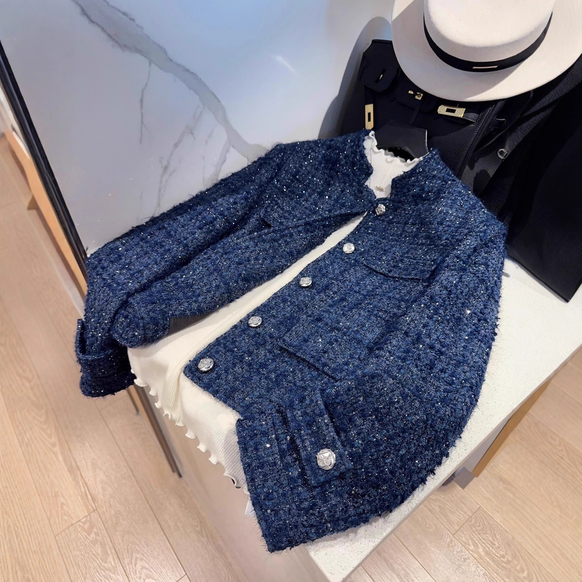 Sparkling Accessible Luxury Fragrance, Beauty Reaches New Heights! Autumn New French Bright Silk Tweed Short Jacket for Women