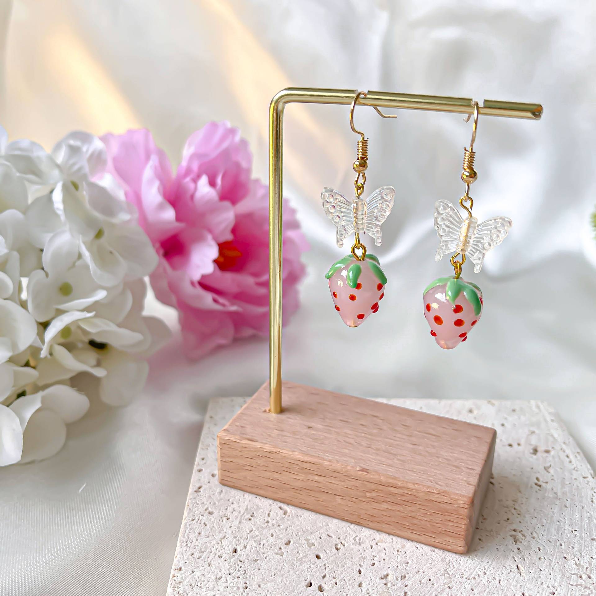 Women's Gender 1 Pair Cute Sweet Strawberry Butterfly Resin Drop Earrings