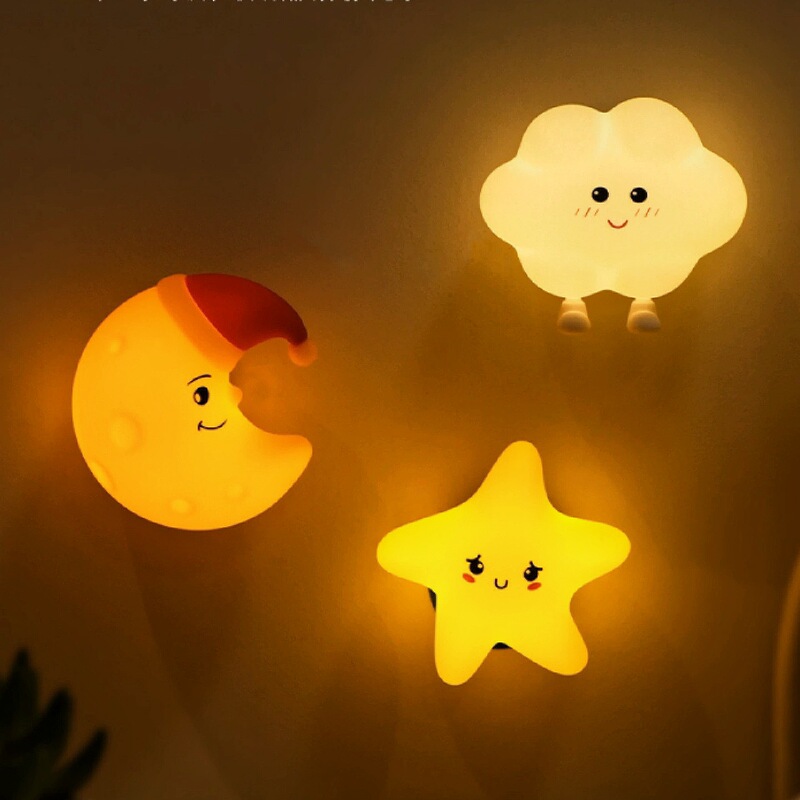 Creative new mini moon stars clouds silicone lamp bedroom cute pat magnetic bedside lamp usb charging