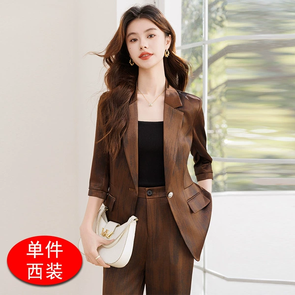 Colored classic suit jacket
