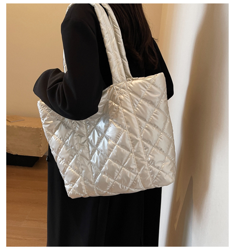 Nuova borsa da donna di grande capacità, alla moda e semplice, monospalla, borsa da ascella, borsa da viaggio versatile a forma di diamante, borsa tote a mano_voghion.com
