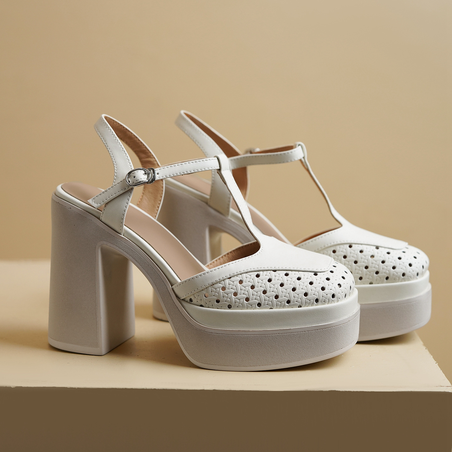 Sandal cao gót nữ mũi nhọn quai T khóa, đế dày 11 cm, phong cách dệt — màu trắng ngà chi tiết 7