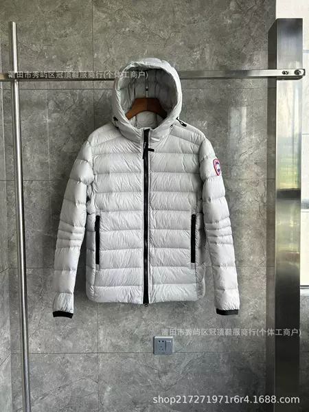 Grey     Redlogo