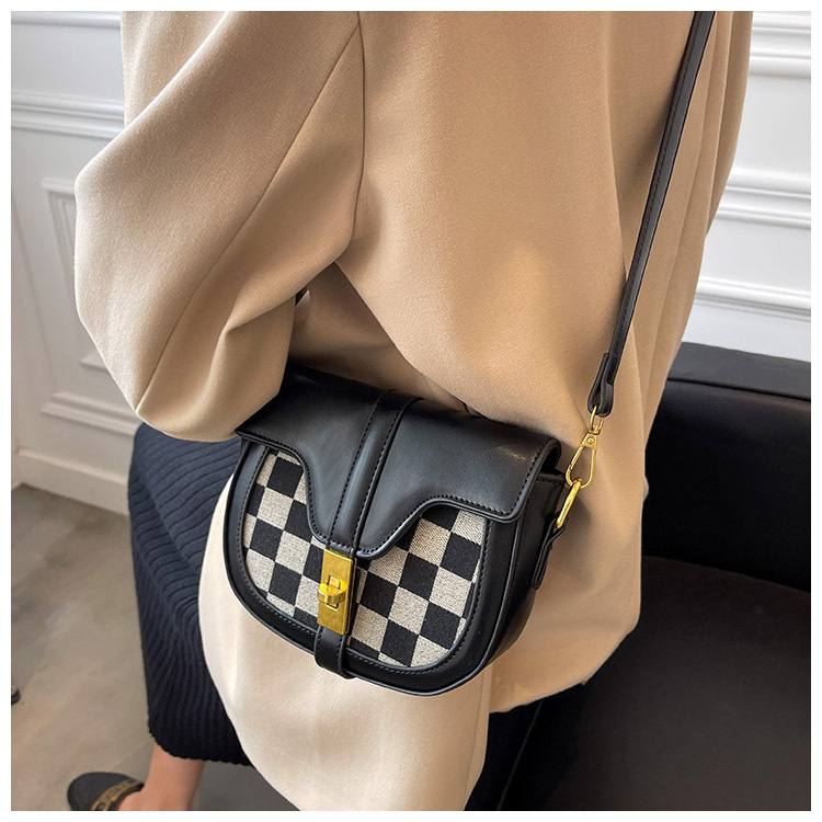 Sense Small Bag for Women 2021 New Trendy Fall Winter Fashion Ins Niche Texture Chessboard Plaid Crossbody Saddle Bagpicture1