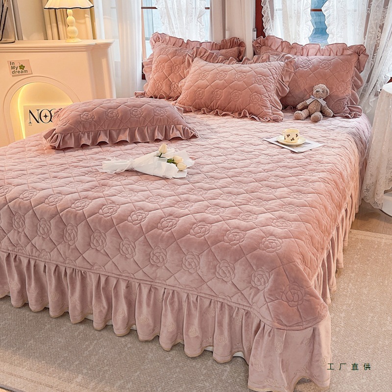 Thickened Baby Velvet Bed Cover Three-Piece Set Winter Warm Baby Milk Velvet Princess Style Quilted Bed Sheets Bed Cover