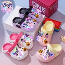 儿童拖鞋夏季新款EVA卡通发光可爱宝宝女童室内外防滑洞洞鞋批发