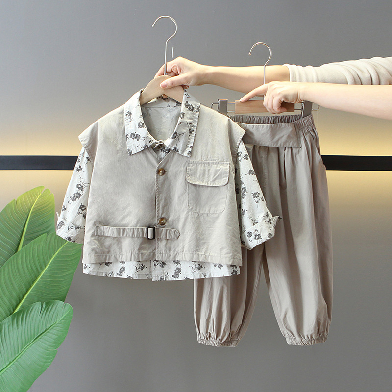 6125 Traje de primavera para niños 2025 Nuevo chaleco de bebé fresco y guapo de tres piezas Ropa de primavera y otoño de moda para niños Marca de moda