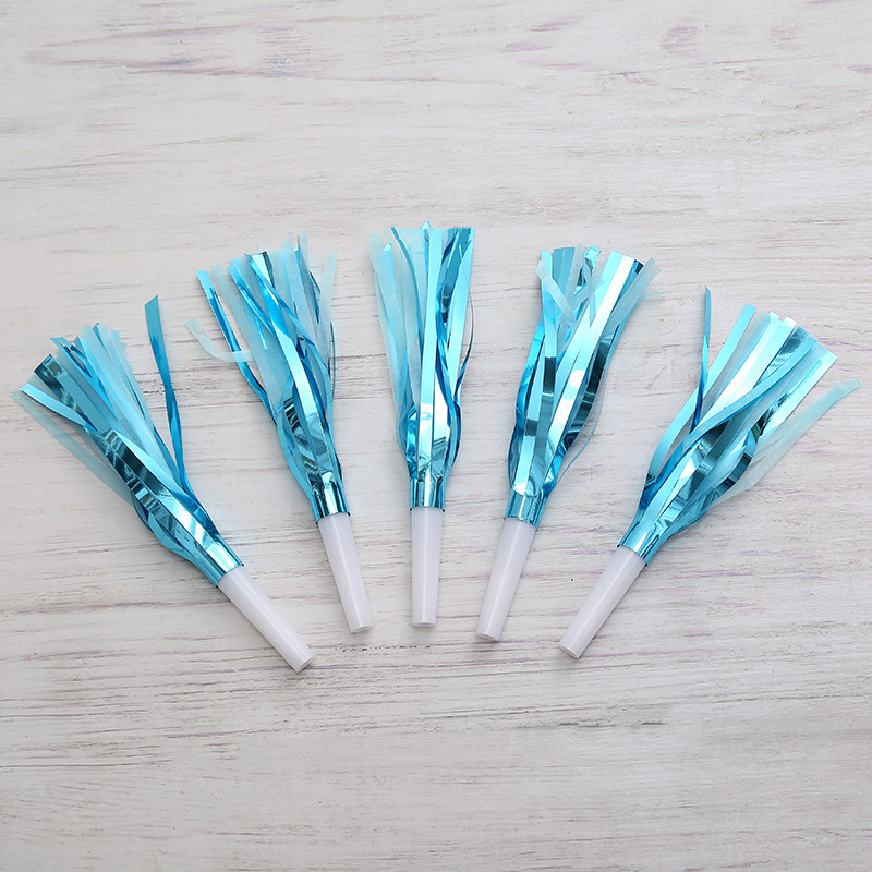 Suministros de juguetes de trompeta para niños con silbato y borla dorada para fiestas, disponibles para personalización/creación de patrones.