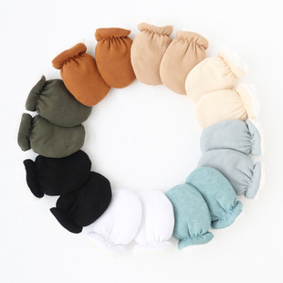 Foreign trade autumn and winter new anti-scratch face gloves fleece-lined thickened gloves newborn lamb fleece anti-eating gloves 0-1 years old