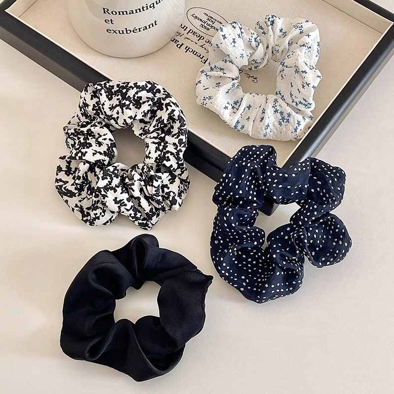 Coreano simple punto azul ondulado anillo de cabello de intestino para mujeres 2025 nuevo estilo de moda de alta calidad correa de cabello