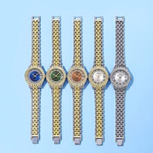 E 48741 Star Calendar Waterproof Watch �����������ֱ� ��